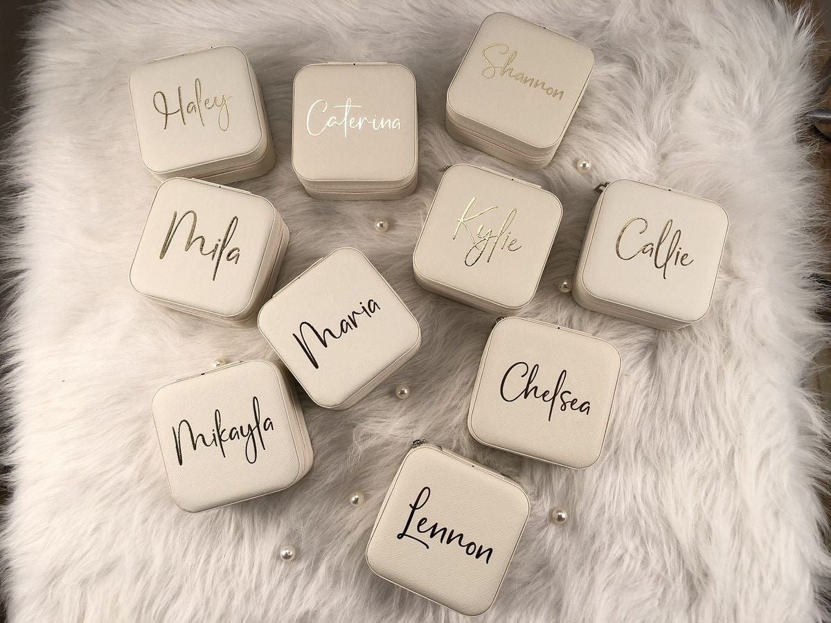 Personalised bridesmaid proposal box- gift your bridesmaids in style